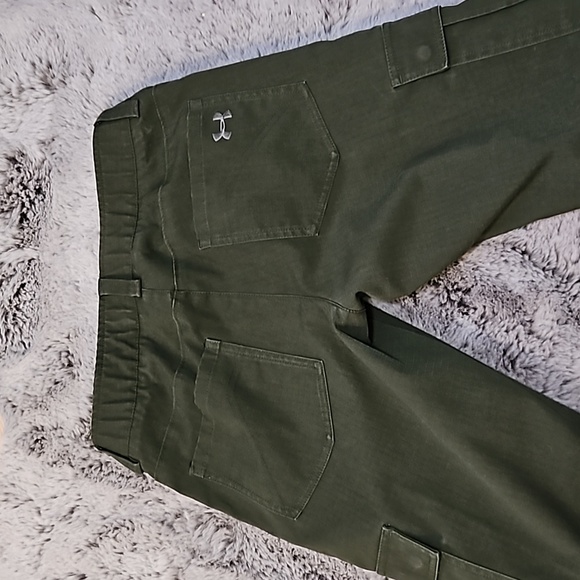 Under Armour pants - Picture 2 of 3